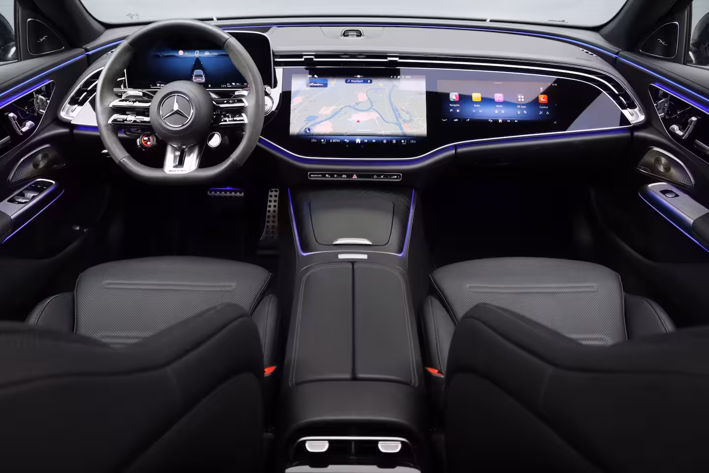 Mercedes-Benz E-klasse AMG 53 4MATIC+ Premium | 612pk | AMG Dynamic Plus | Hyperscreen | Achterasbesturing | Dist