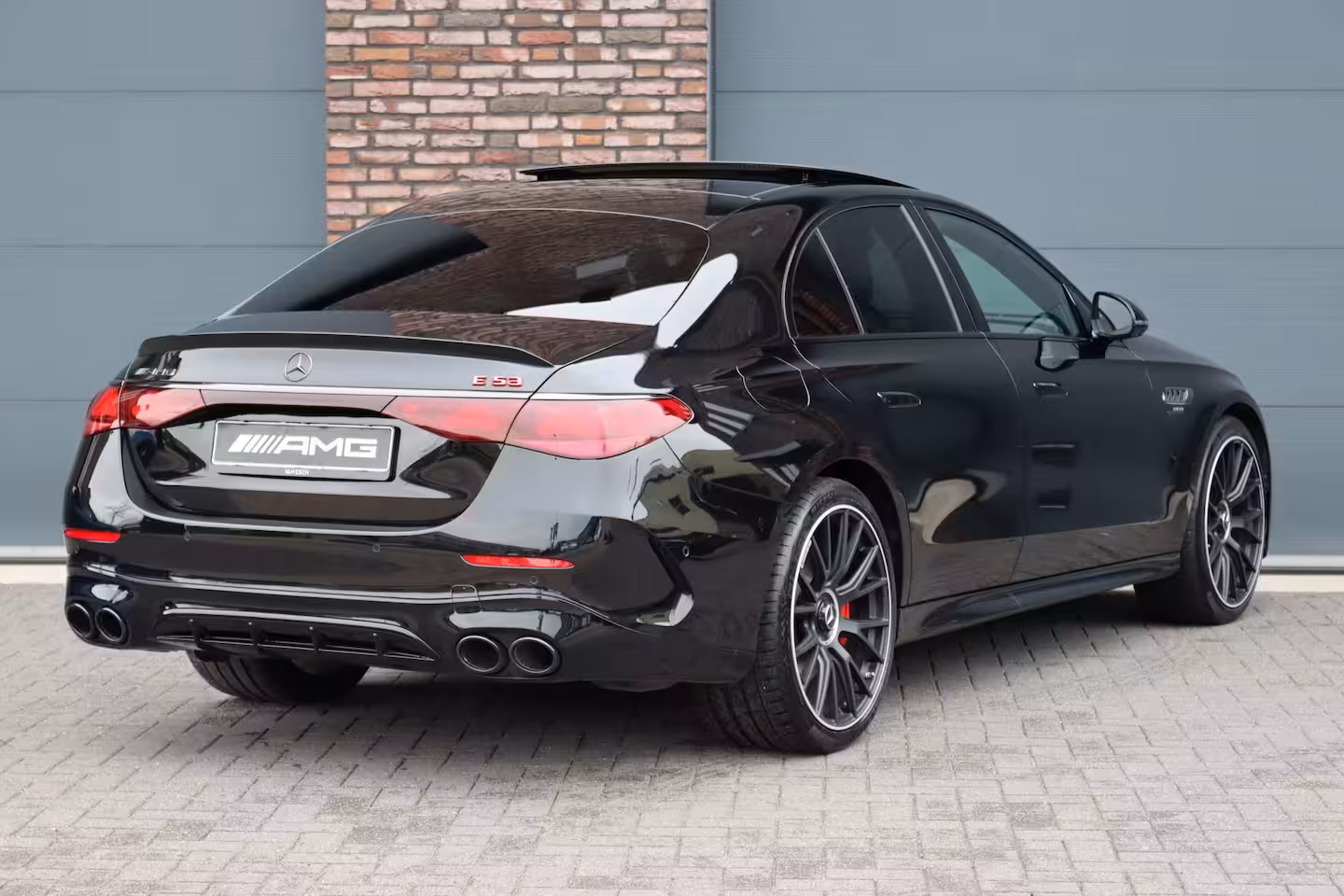 Mercedes-Benz E-klasse AMG 53 4MATIC+ Premium | 612pk | AMG Dynamic Plus | Hyperscreen | Achterasbesturing | Dist
