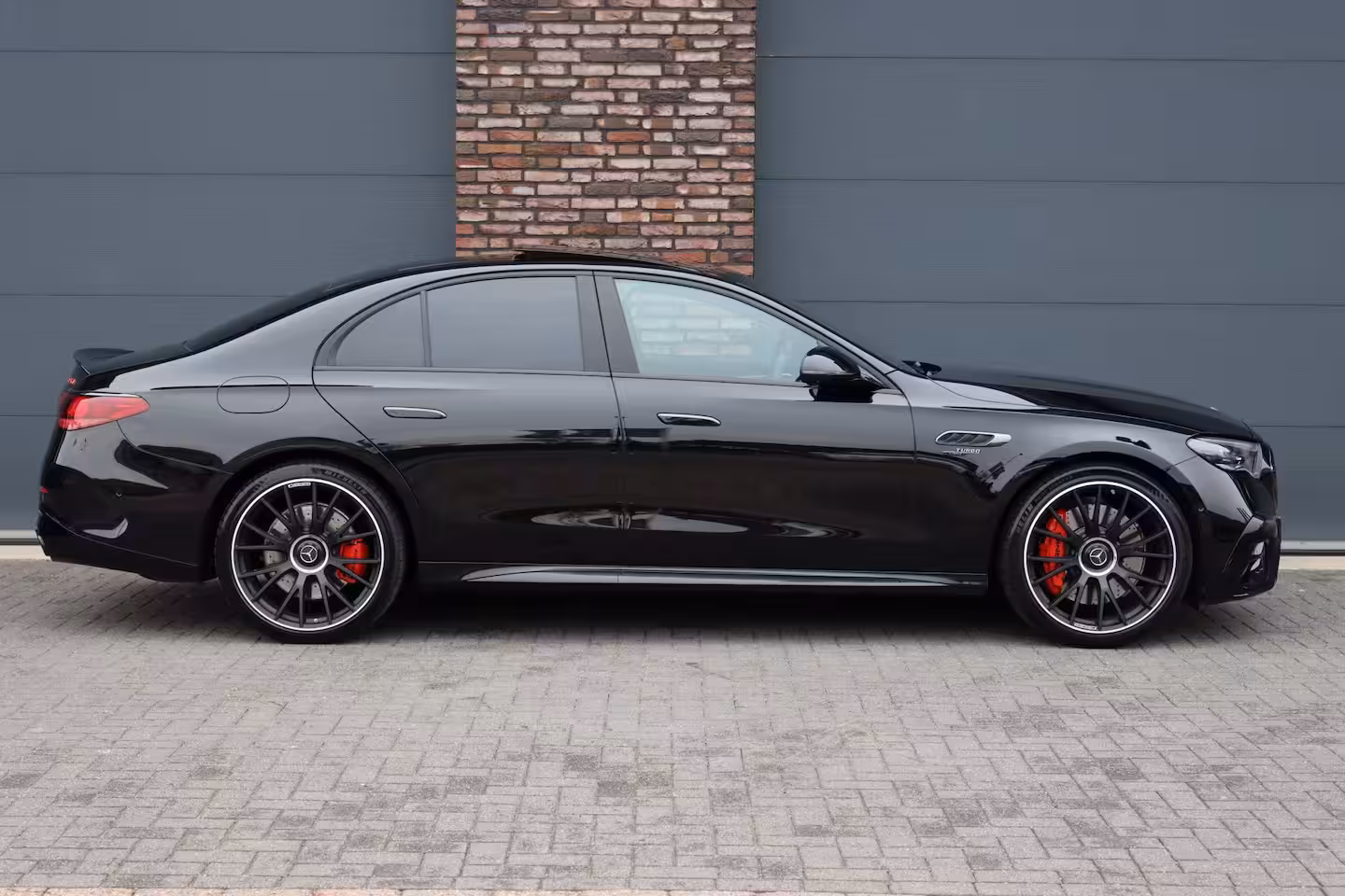 Mercedes-Benz E-klasse AMG 53 4MATIC+ Premium | 612pk | AMG Dynamic Plus | Hyperscreen | Achterasbesturing | Dist