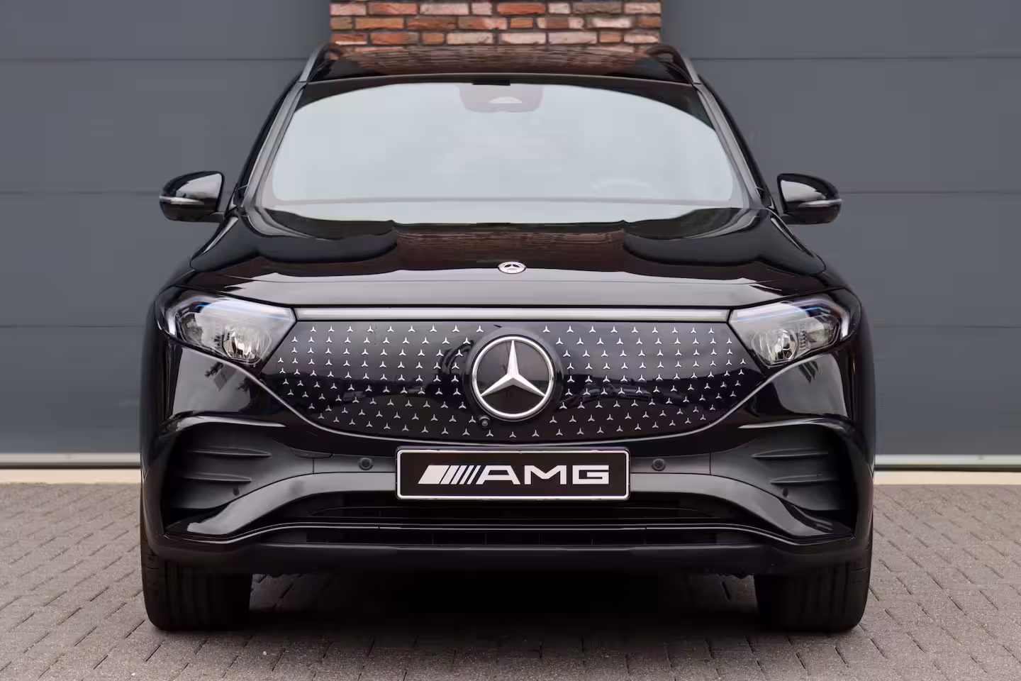 Mercedes-Benz EQB 350 4MATIC AMG Line 71 kWh | Panoramadak | Leder | Memory | Burmester | HUD | Trekhaak | S