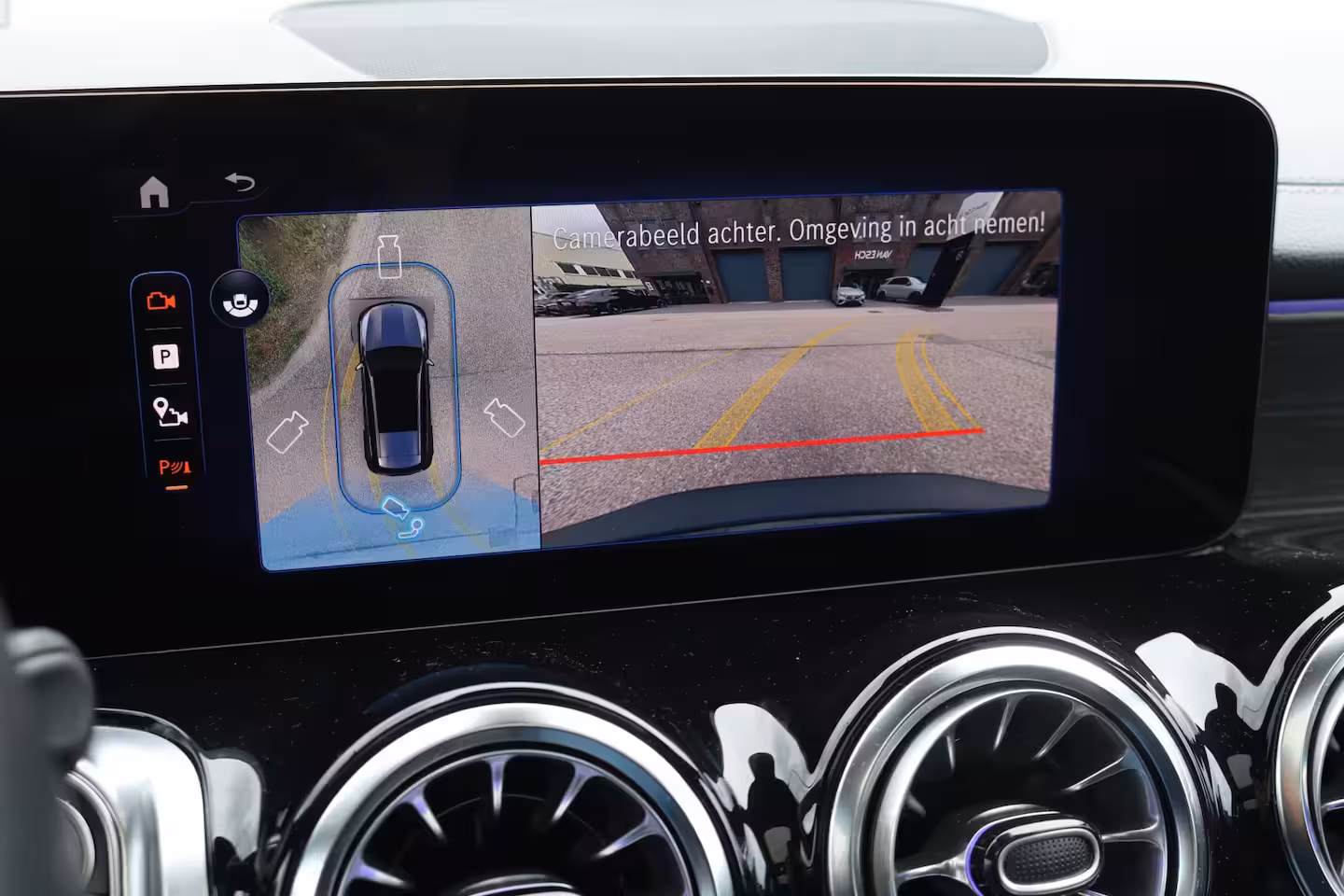 Mercedes-Benz EQB 350 4MATIC AMG Line 71 kWh | Panoramadak | Leder | Memory | Burmester | HUD | Trekhaak | S