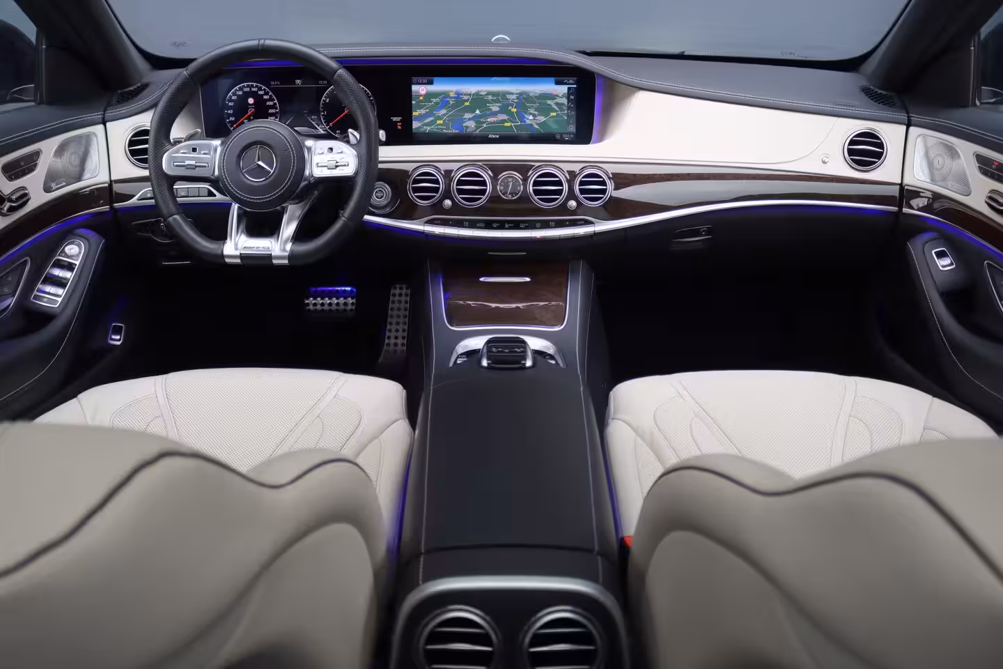 Mercedes-Benz S-klasse 560 AMG Line Premium | V8 | Active Body Control | Distronic+ | HUD | Panoramadak | Burmest