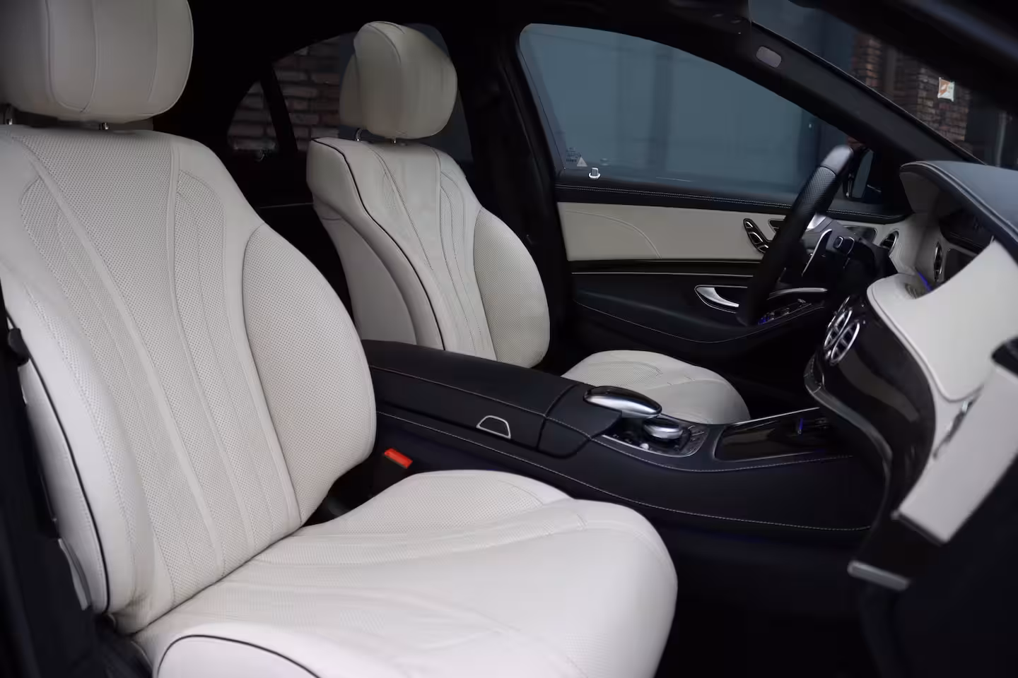 Mercedes-Benz S-klasse 560 AMG Line Premium | V8 | Active Body Control | Distronic+ | HUD | Panoramadak | Burmest