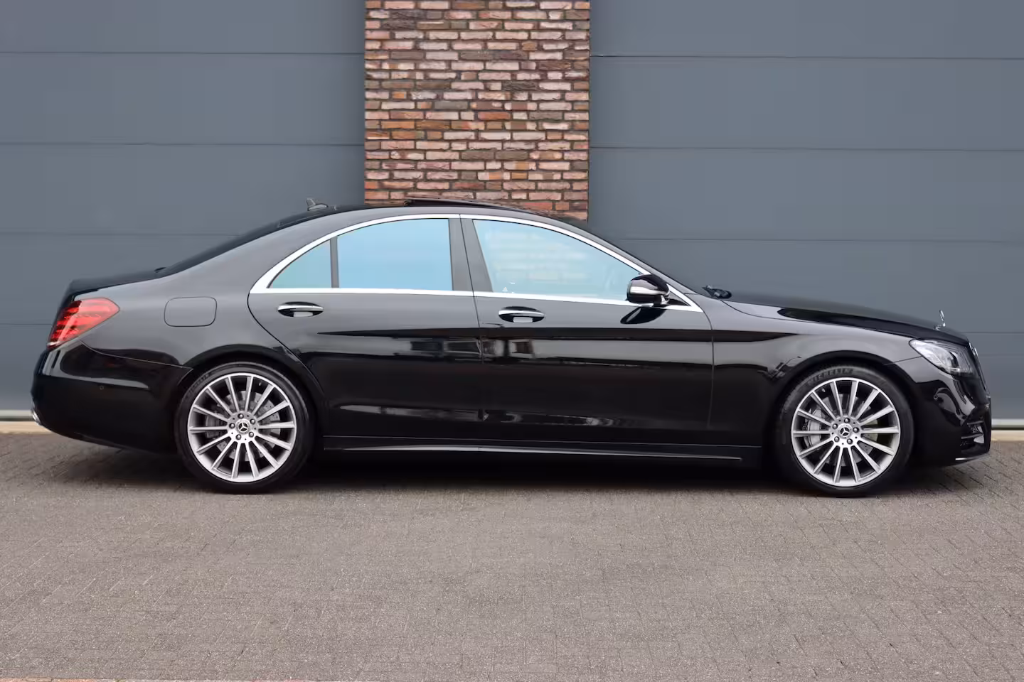Mercedes-Benz S-klasse 560 AMG Line Premium | V8 | Active Body Control | Distronic+ | HUD | Panoramadak | Burmest