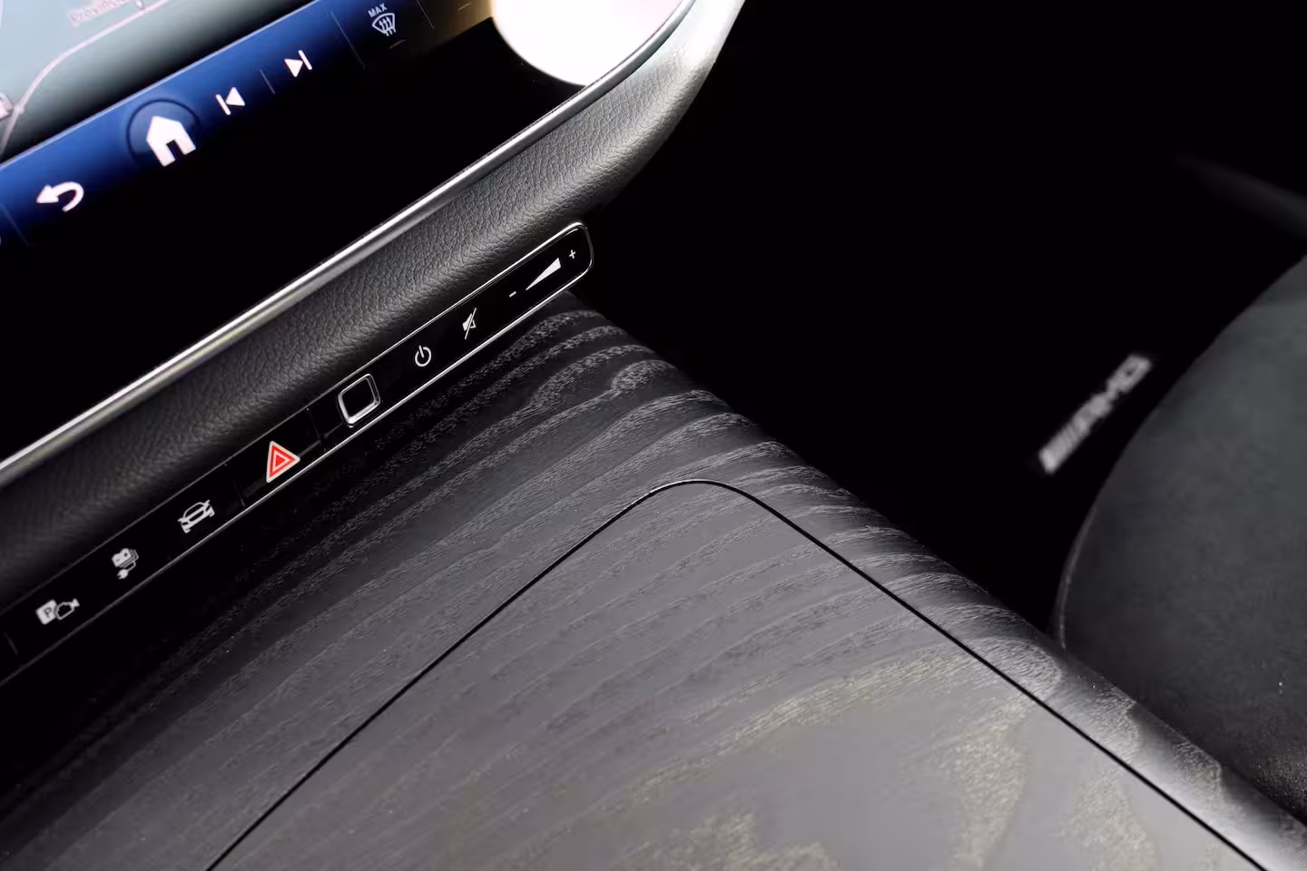Mercedes-Benz E-klasse Estate 300 e AMG Line | Distronic+ | Memory | Burmester | Surround Camera | Trekhaak | Digital Li