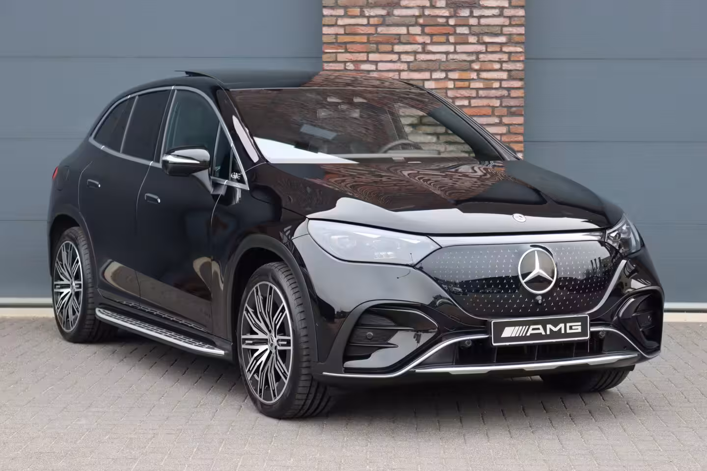 Mercedes-Benz EQE SUV 350 4MATIC AMG Line 91 kWh | Distronic+ | Panoramadak | Memory | Burmester | Digital Light