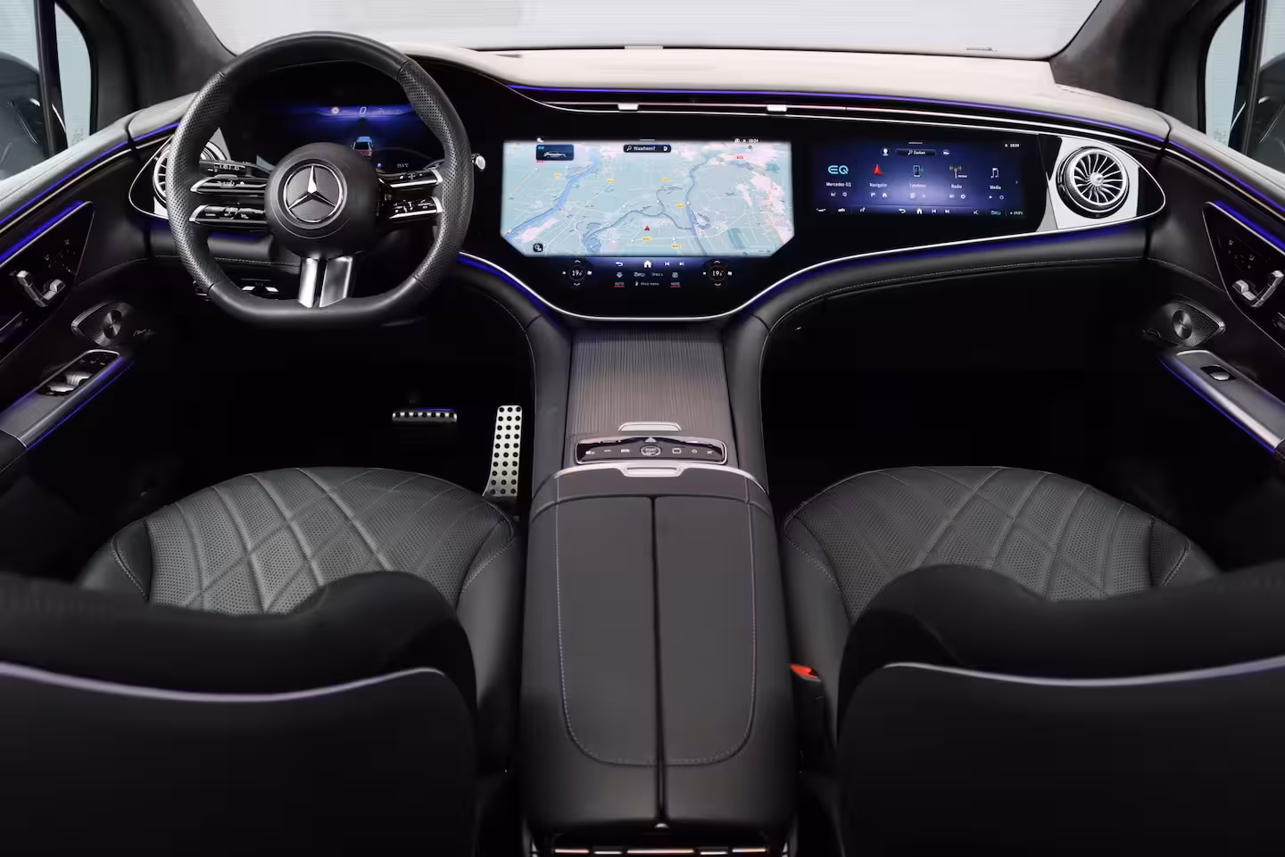 Mercedes-Benz EQE SUV 500 4MATIC AMG Line 91 kWh | 61.000, - ex BTW | Luchtvering | Hyperscreen | Achterasbestur