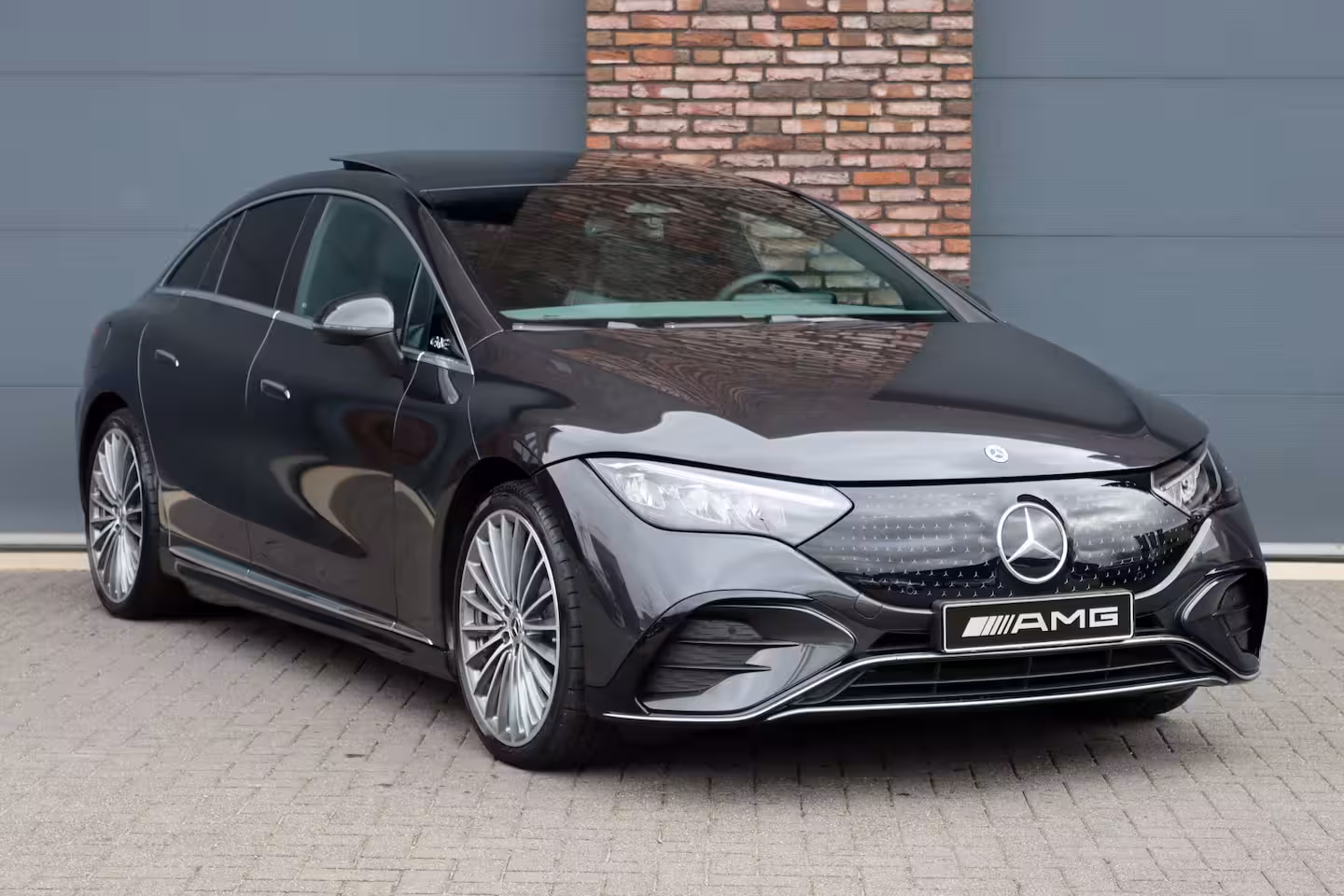 Mercedes-Benz EQE 300 AMG Line 90 kWh | Airmatic | Distronic | Panoramadak | Warmtepomp | Memory | Keyless G