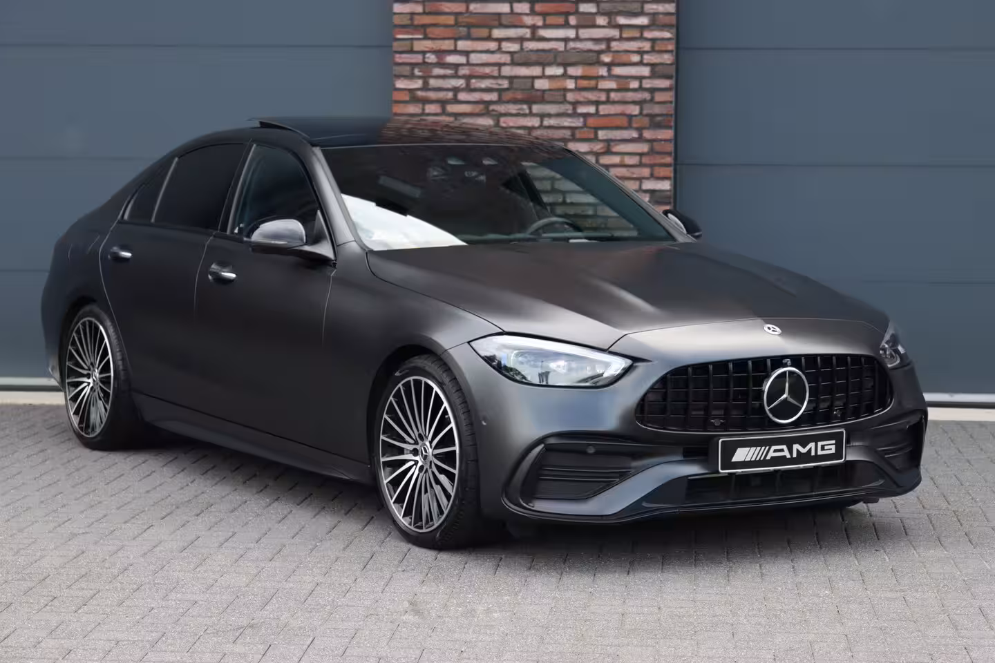 Mercedes-Benz C-klasse 200 4MATIC Premium+ AMG Line | Distronic+ | Panoramadak | Burmester | Memory | Massage | S