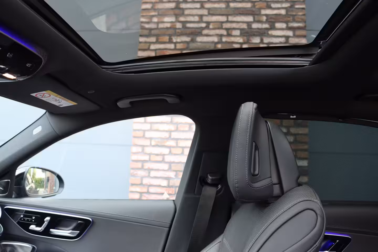 Mercedes-Benz C-klasse 200 4MATIC Premium+ AMG Line | Distronic+ | Panoramadak | Burmester | Memory | Massage | S