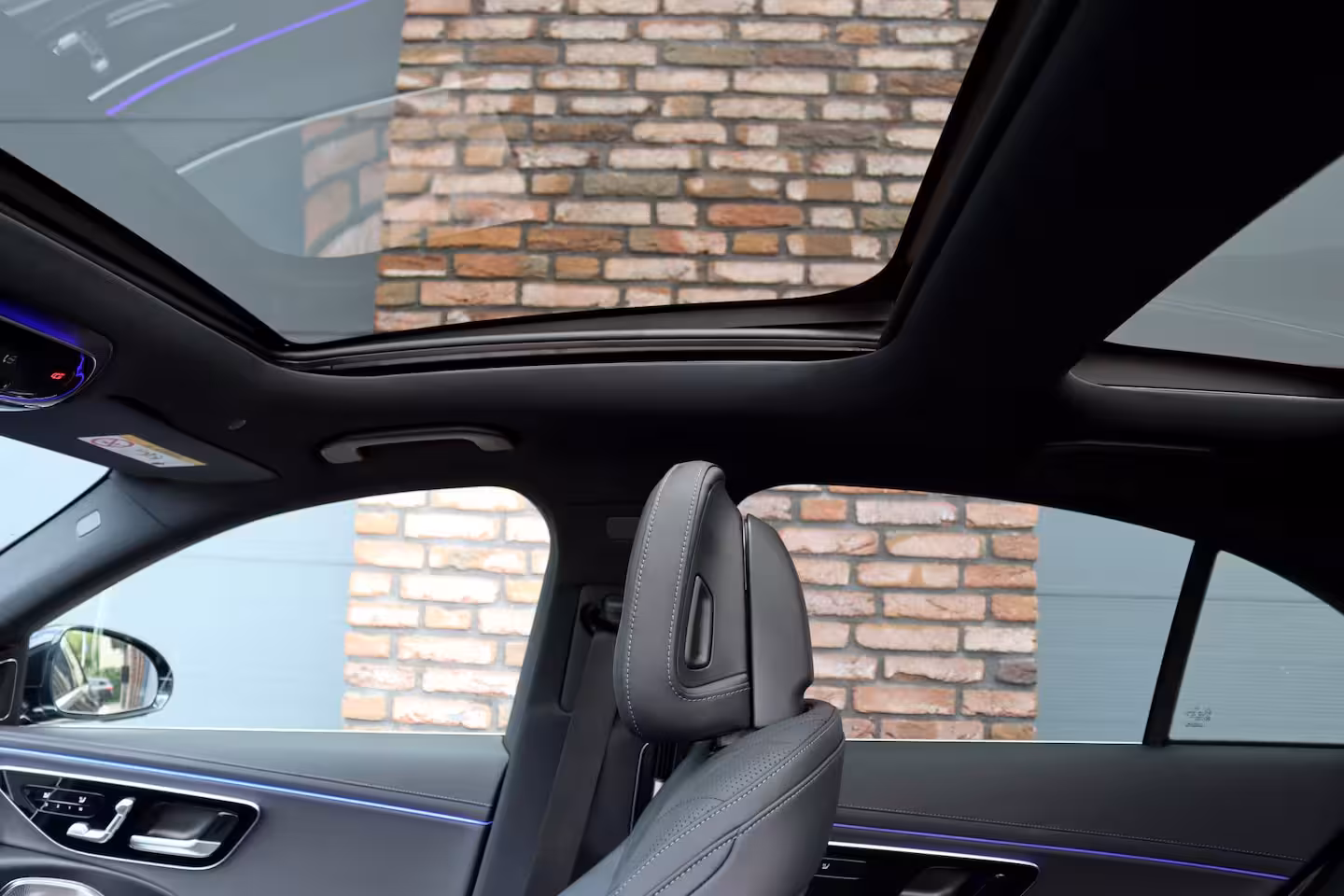 Mercedes-Benz E-klasse 450 d 4MATIC AMG Line | Hyperscreen | Luchtvering | Achterasbesturing | Standkachel | Napp