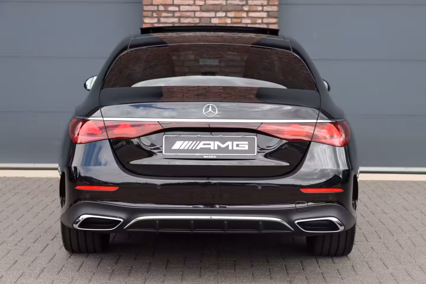 Mercedes-Benz E-klasse 450 d 4MATIC AMG Line | Hyperscreen | Luchtvering | Achterasbesturing | Standkachel | Napp