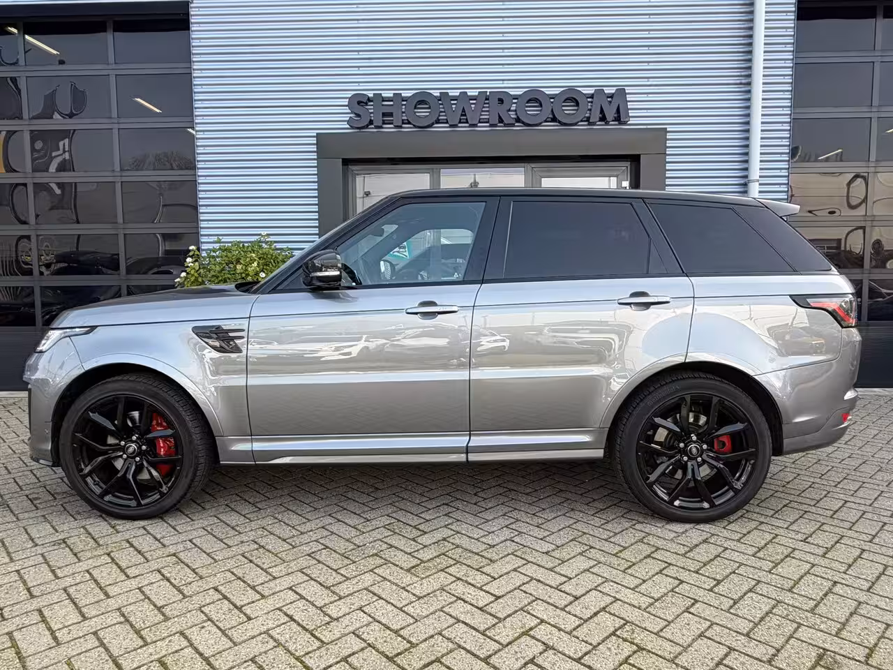 Land Rover Range Rover Sport P575 SVR Carbon Edition Suede hemel|Apple Carplay|Stoelverwarming en koeling|Pano|Head up