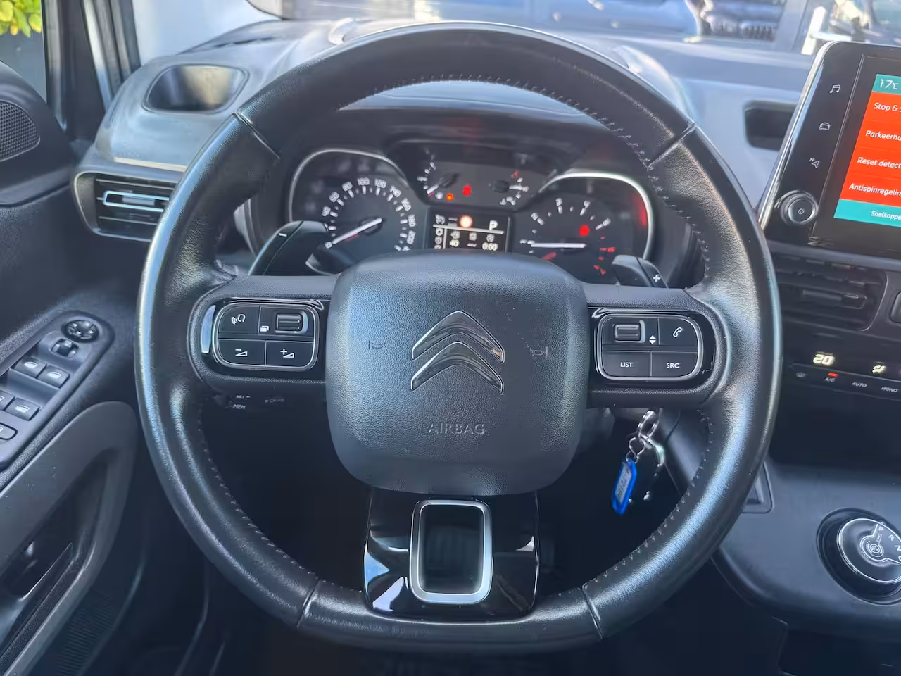 Citroën Berlingo XL 1.2 PureTech Feel XL AUTOMAAT|TREKHAAK|APPLECARPLAY|CAMERA|PDC|CRUISE