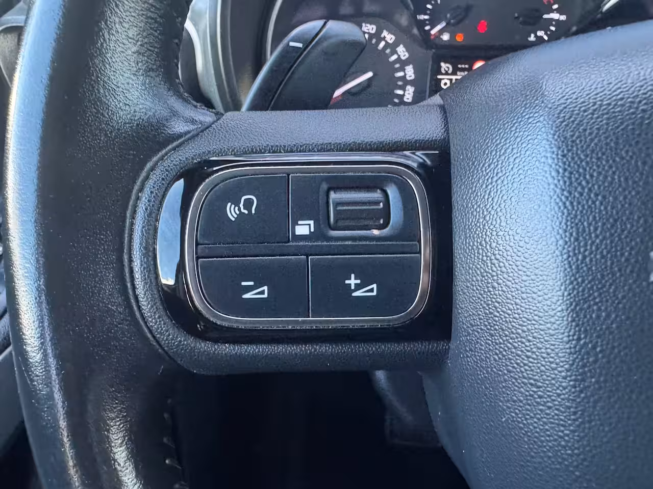 Citroën Berlingo XL 1.2 PureTech Feel XL AUTOMAAT|TREKHAAK|APPLECARPLAY|CAMERA|PDC|CRUISE