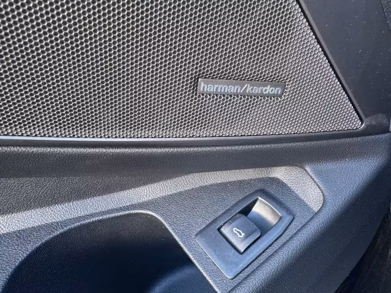 BMW 3-serie Touring 318i M-Pakket|AUTOMAAT|PANO|HARMAN/KARDON|CAMERA|LEDER/ALCANTARA
