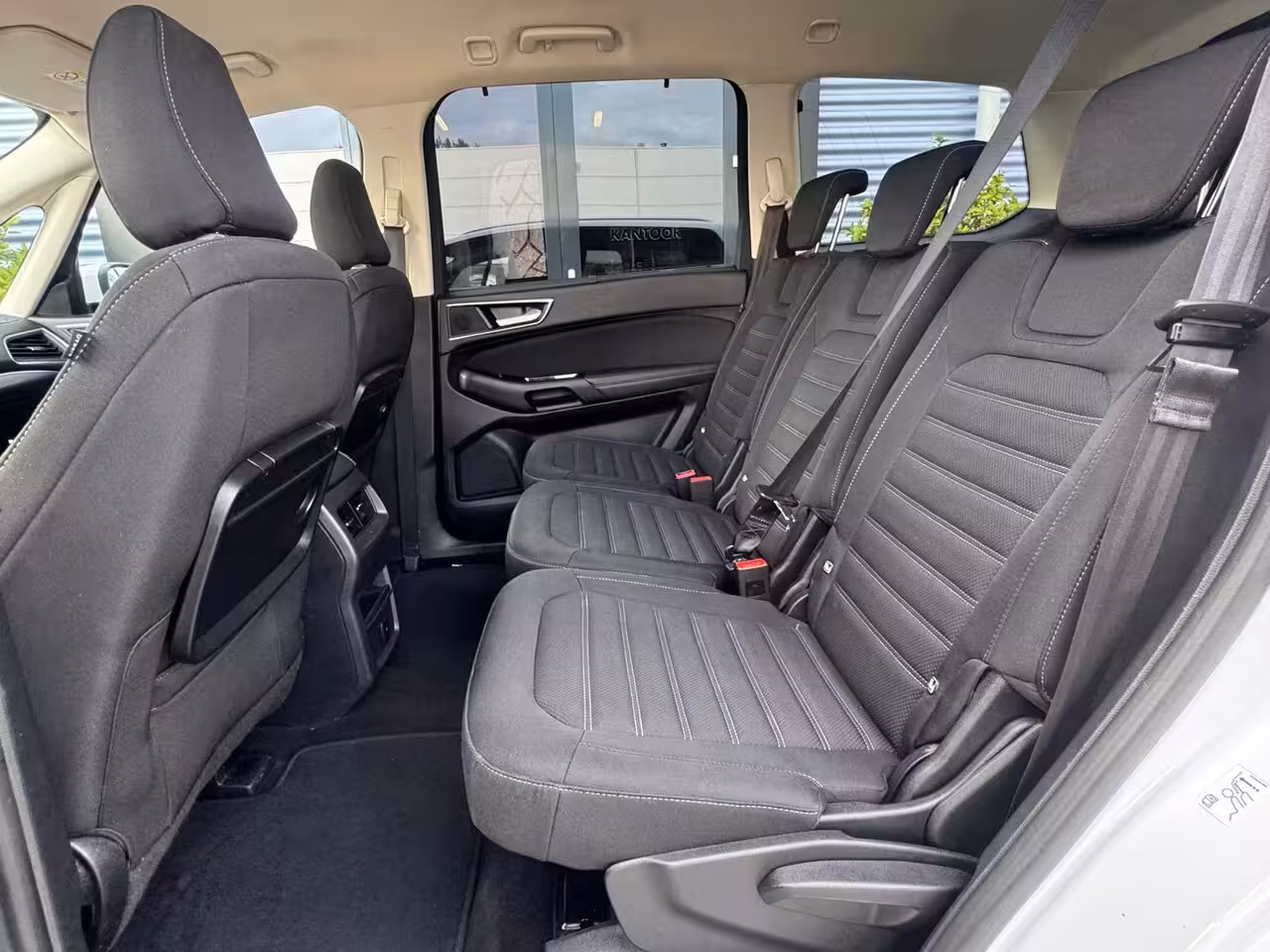 Ford Galaxy 1.5 Titanium| 7 Persoons|PDC|Navi|Cruise|Applecarplay|Stoelverwarming|Trekhaak