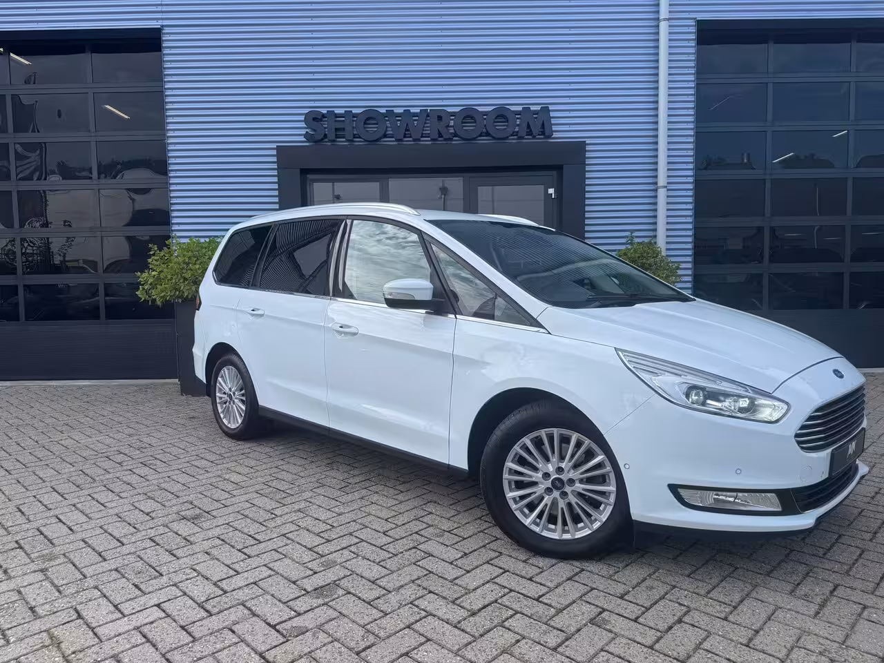 Ford Galaxy 1.5 Titanium| 7 Persoons|PDC|Navi|Cruise|Applecarplay|Stoelverwarming|Trekhaak
