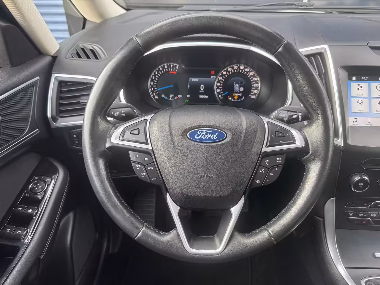 Ford Galaxy 1.5 Titanium| 7 Persoons|PDC|Navi|Cruise|Applecarplay|Stoelverwarming|Trekhaak