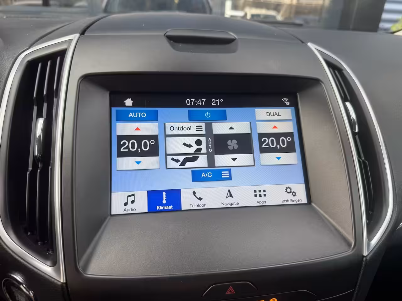 Ford Galaxy 1.5 Titanium| 7 Persoons|PDC|Navi|Cruise|Applecarplay|Stoelverwarming|Trekhaak