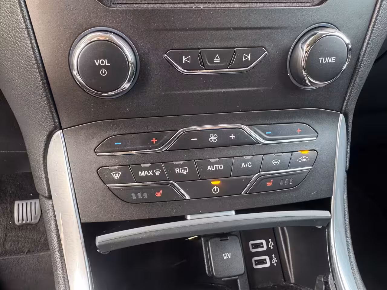 Ford Galaxy 1.5 Titanium| 7 Persoons|PDC|Navi|Cruise|Applecarplay|Stoelverwarming|Trekhaak
