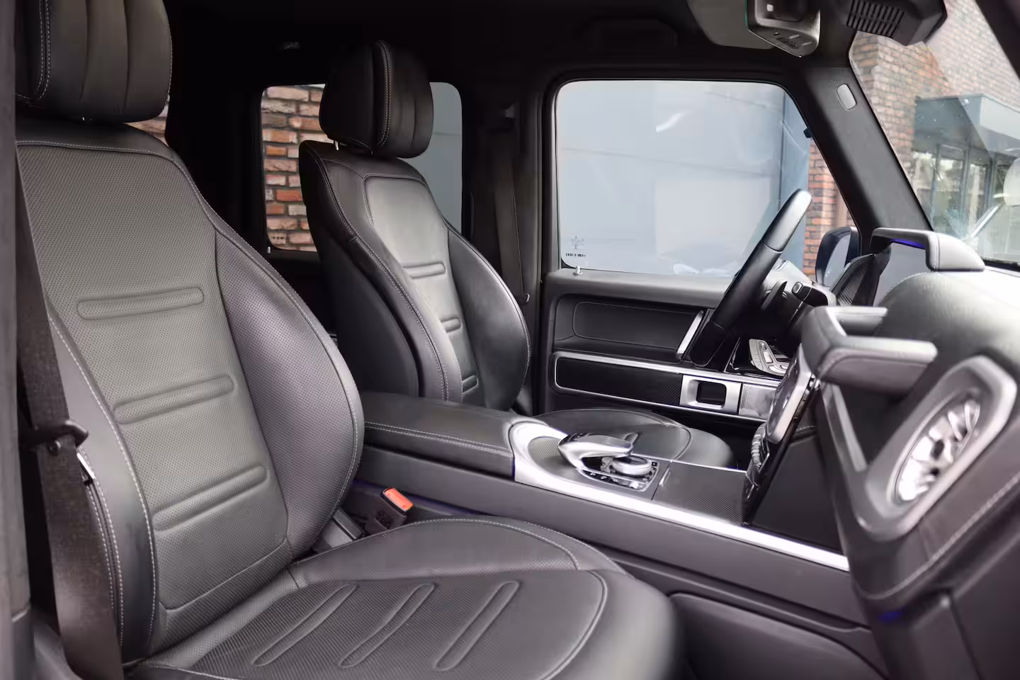 Mercedes-Benz G-klasse 500 V8 | Schuifdak | Distronic+ | Standkachel | Burmester | Massage | Leder Exclusief | St