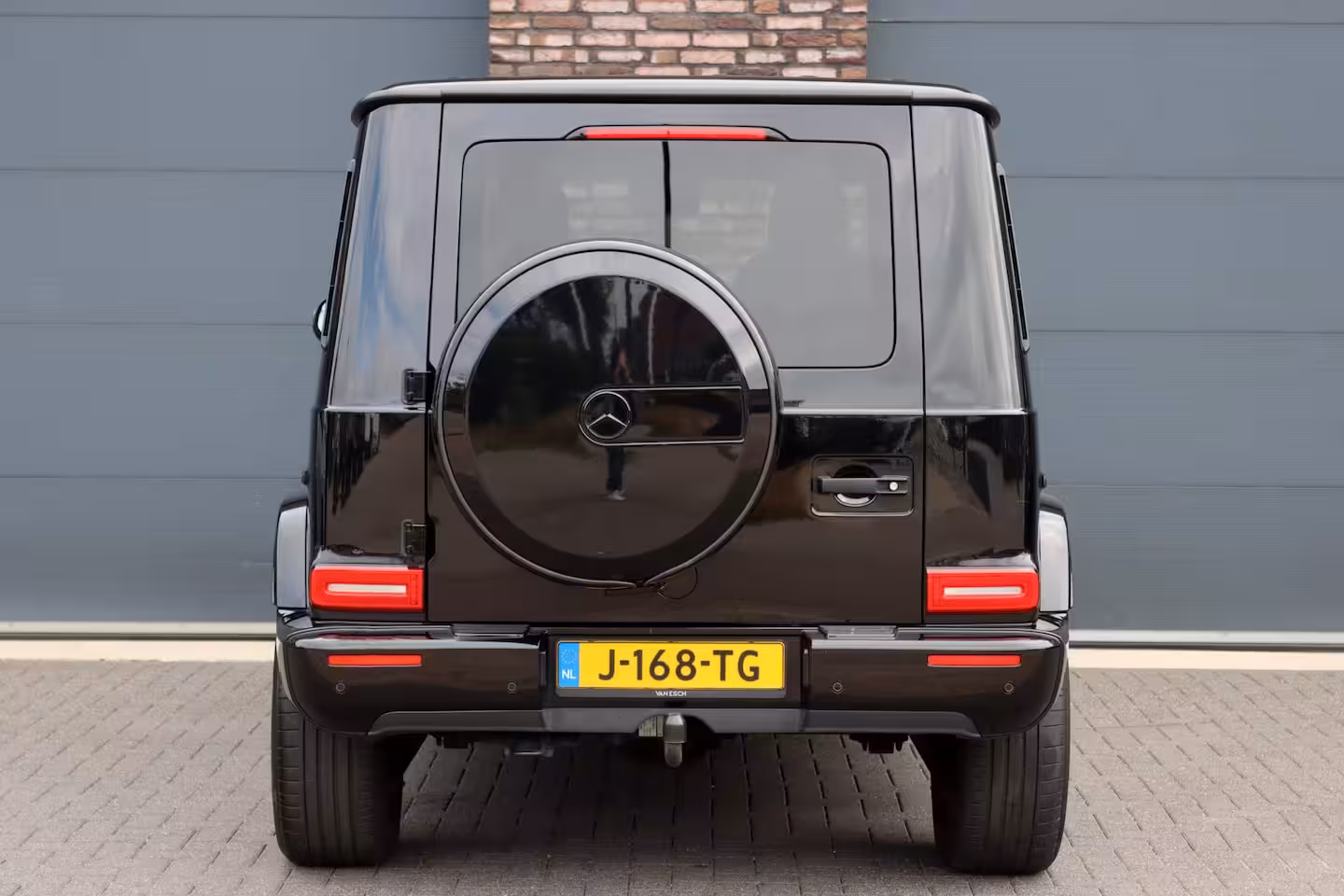 Mercedes-Benz G-klasse 500 V8 | Schuifdak | Distronic+ | Standkachel | Burmester | Massage | Leder Exclusief | St