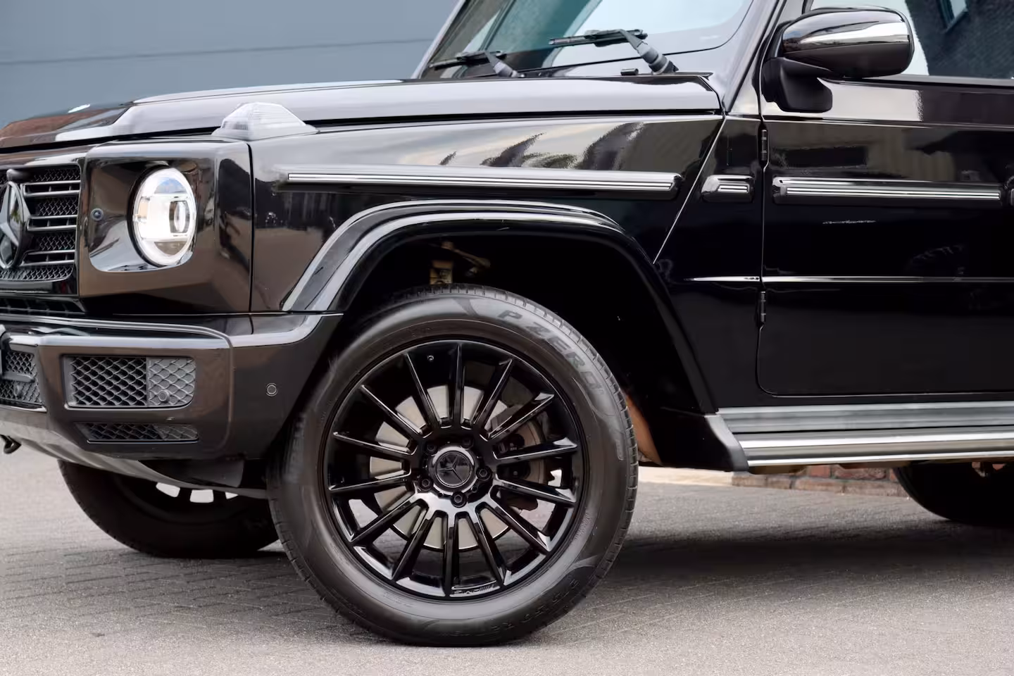 Mercedes-Benz G-klasse 500 V8 | Schuifdak | Distronic+ | Standkachel | Burmester | Massage | Leder Exclusief | St
