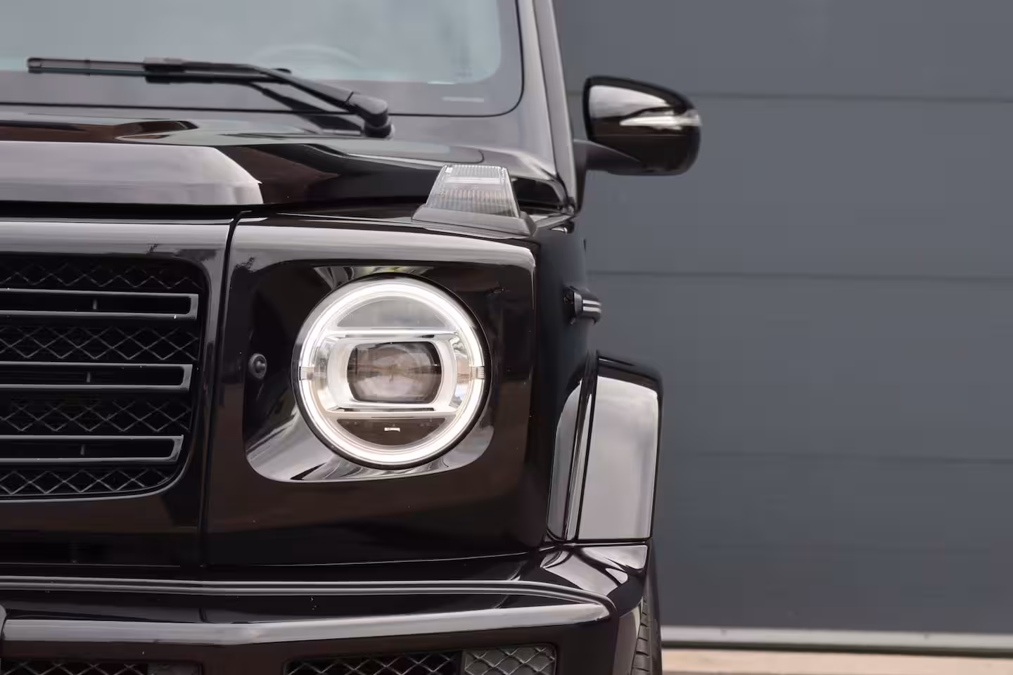 Mercedes-Benz G-klasse 500 V8 | Schuifdak | Distronic+ | Standkachel | Burmester | Massage | Leder Exclusief | St