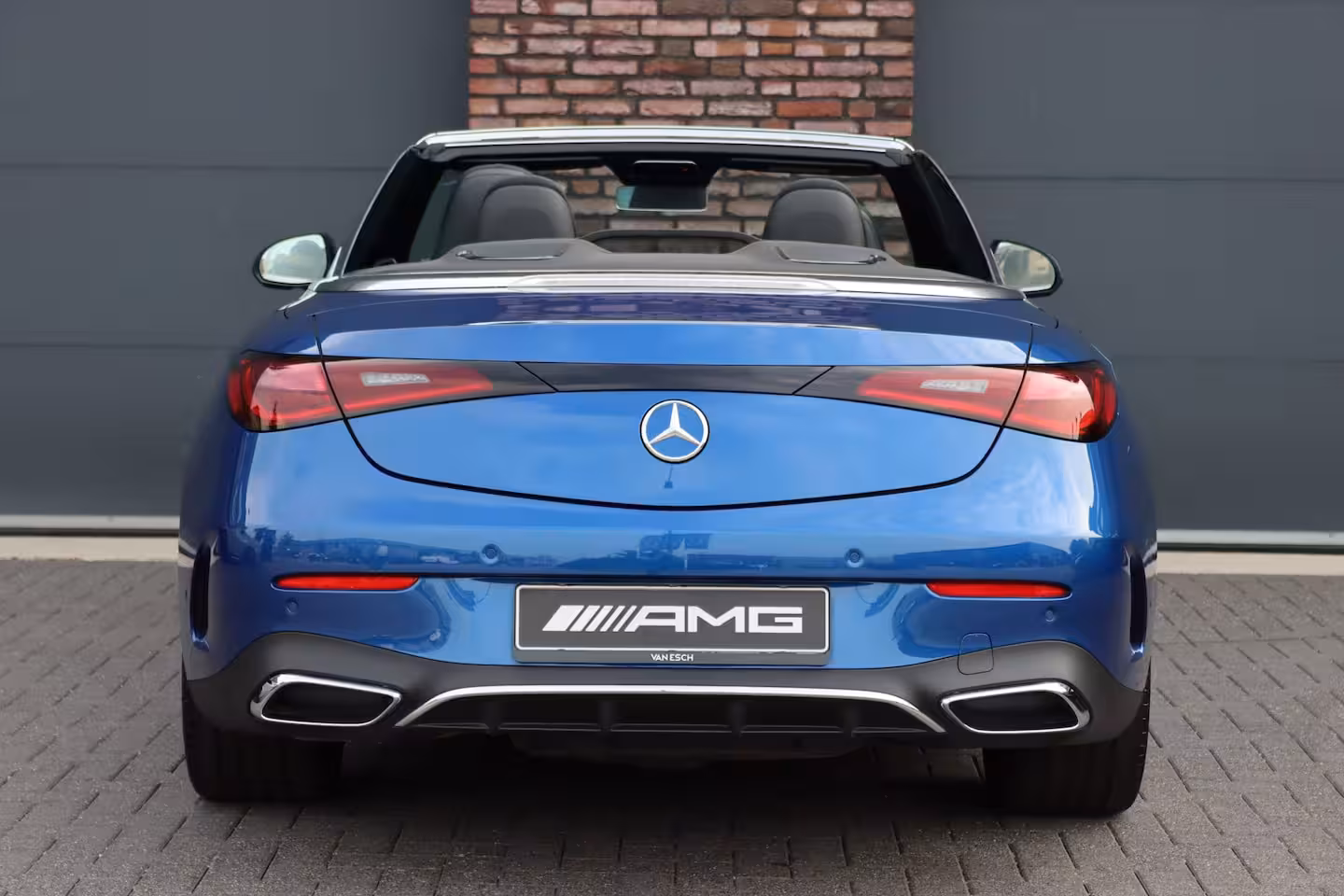 Mercedes-Benz CLE Cabriolet 200 AMG Line | Distronic | Airscarf | Memory | Standkachel | Keyless Go | Cabriocomfortpak