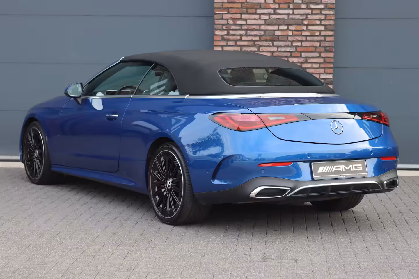 Mercedes-Benz CLE Cabriolet 200 AMG Line | Distronic | Airscarf | Memory | Standkachel | Keyless Go | Cabriocomfortpak