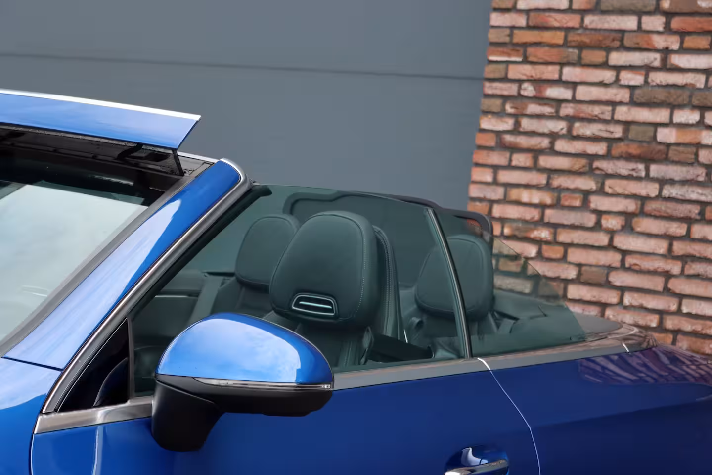 Mercedes-Benz CLE Cabriolet 200 AMG Line | Distronic | Airscarf | Memory | Standkachel | Keyless Go | Cabriocomfortpak