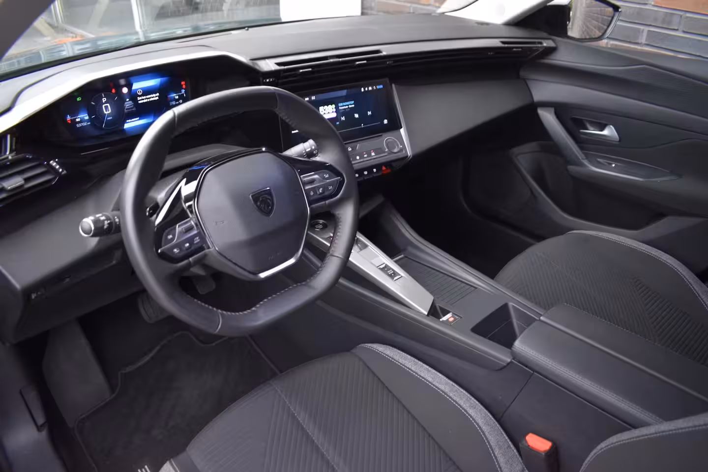 Peugeot 308 SW 1.2 PureTech Active Pack CARPLAY LMV TREKHAAK