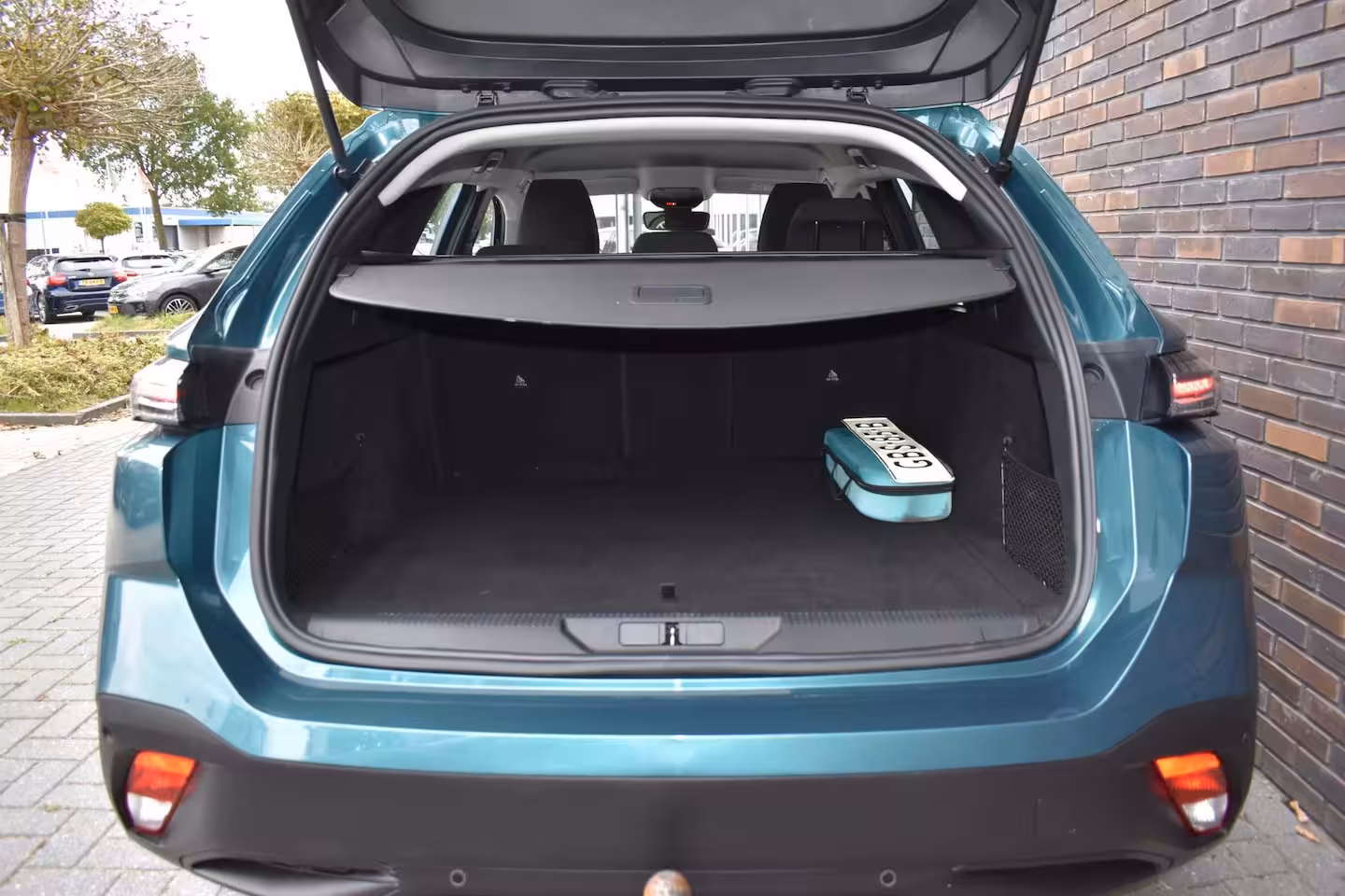 Peugeot 308 SW 1.2 PureTech Active Pack CARPLAY LMV TREKHAAK