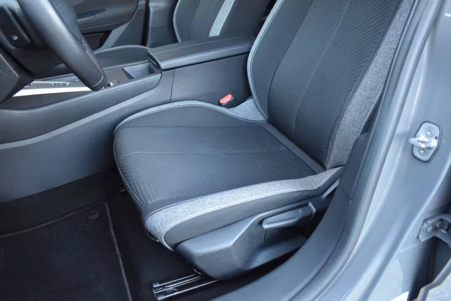 Peugeot 308 SW 1.2 PureTech Active Pack CARPLAY LMV TREKHAAK