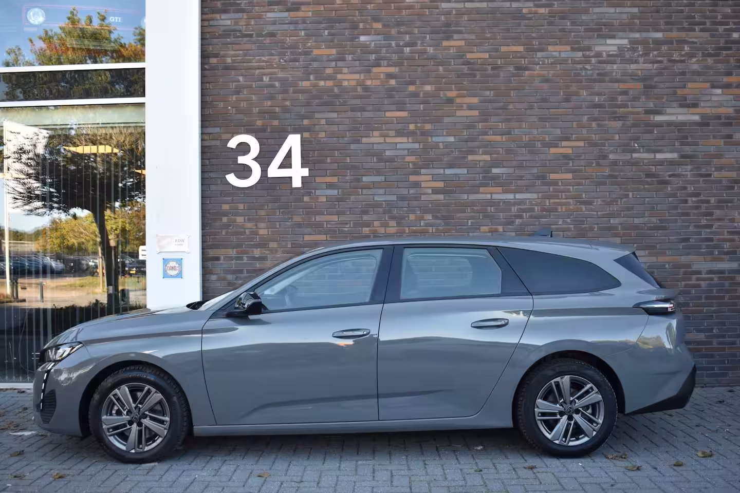 Peugeot 308 SW 1.2 PureTech Active Pack CARPLAY LMV TREKHAAK