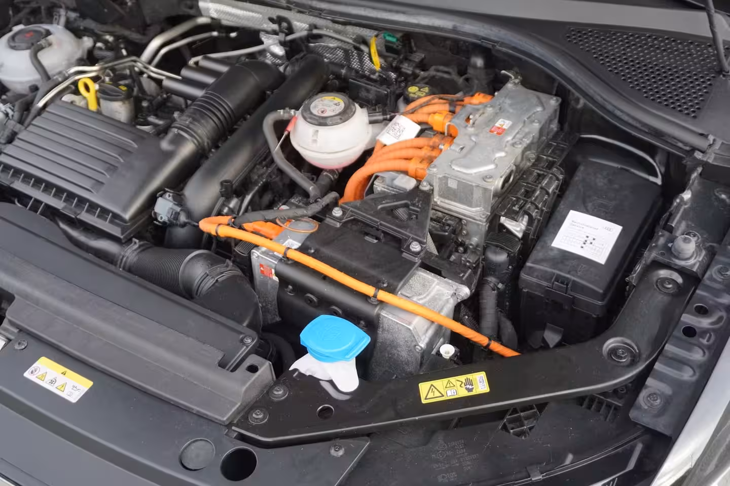Volkswagen Tiguan 1.4 TSI eHybrid R-Line Business / ACC / Pano / Camera / Carplay / Intieurverlichting