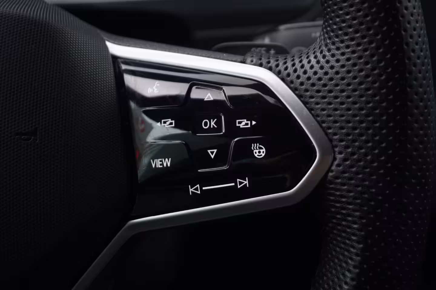 Volkswagen Tiguan 1.4 TSI eHybrid R-Line Business / ACC / Pano / Camera / Carplay / Intieurverlichting