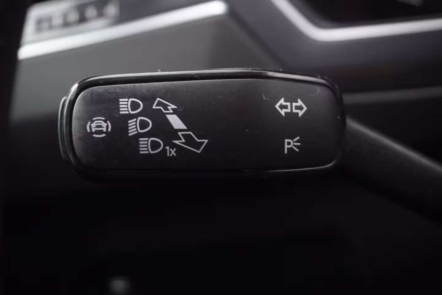 Volkswagen Tiguan 1.4 TSI eHybrid R-Line Business / ACC / Pano / Camera / Carplay / Intieurverlichting