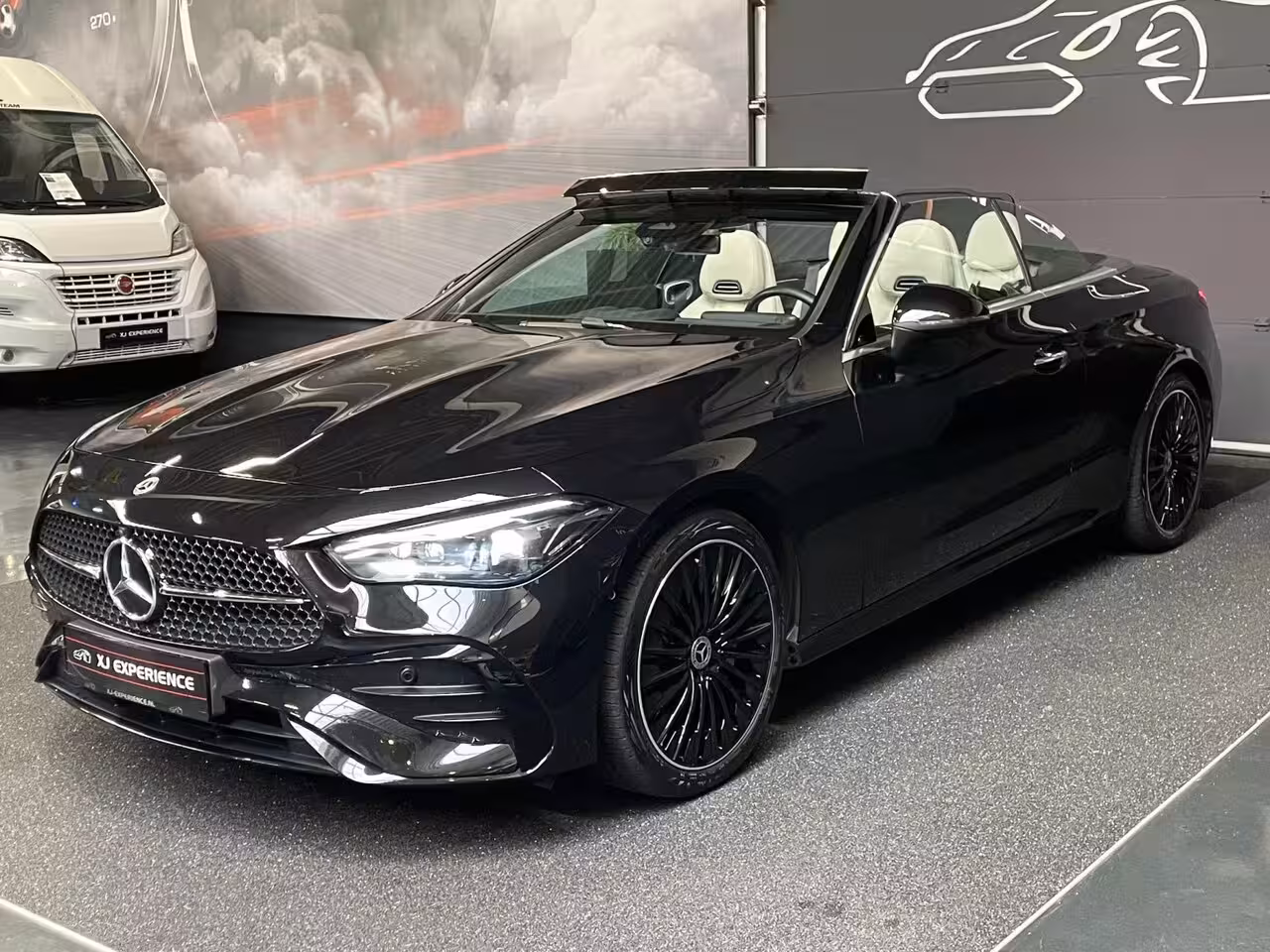 Mercedes-Benz CLE Cabriolet 200 AMG Line HUD NAVI 204PK