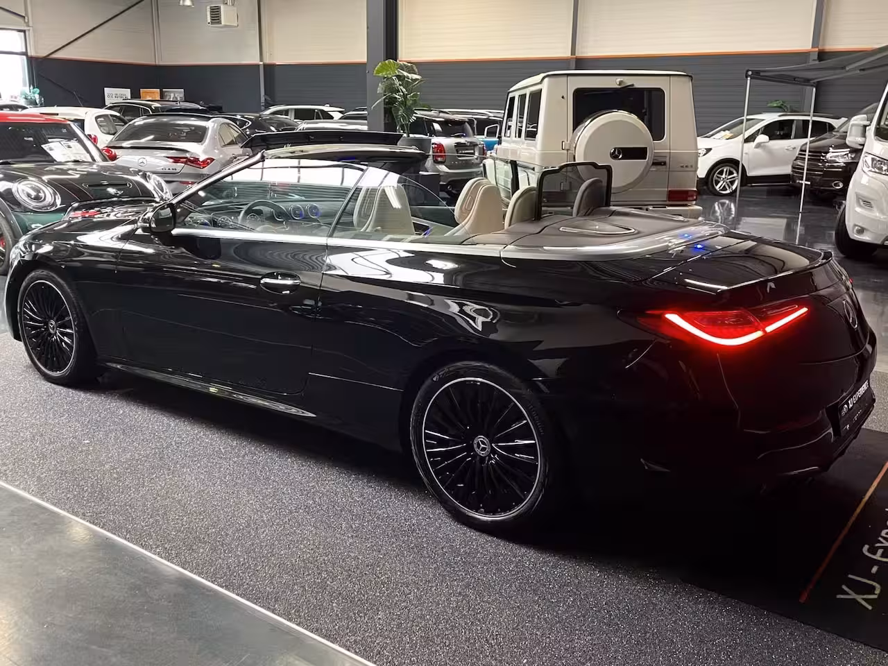 Mercedes-Benz CLE Cabriolet 200 AMG Line HUD NAVI 204PK