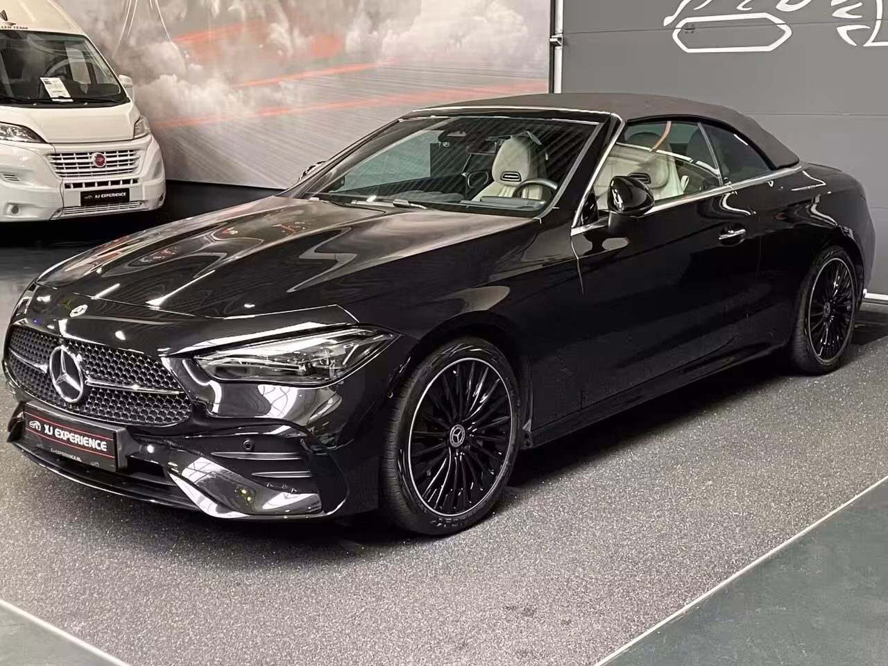 Mercedes-Benz CLE Cabriolet 200 AMG Line HUD NAVI 204PK