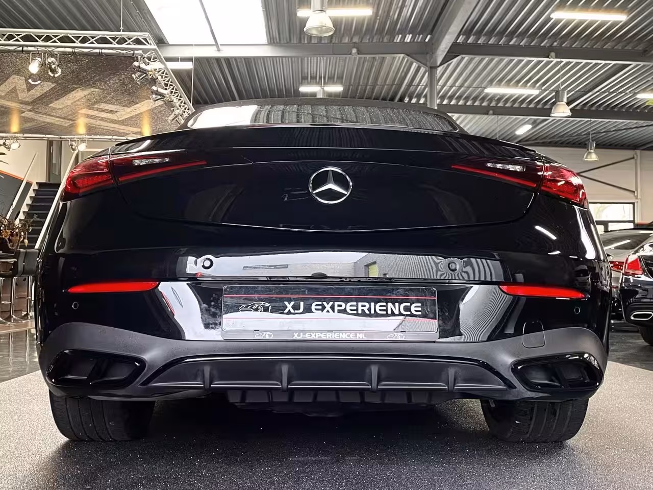 Mercedes-Benz CLE Cabriolet 200 AMG Line HUD NAVI 204PK