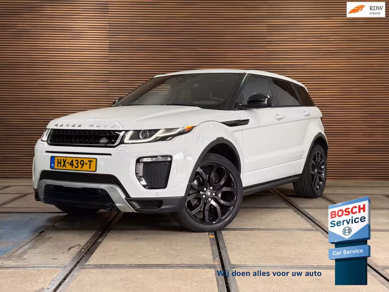 Land Rover Range Rover Evoque 2.0 Si4 HSE Dynamic | Panorama | Leder | Camera | LED | Trekhaak | 4WD | Stoelverwarming |