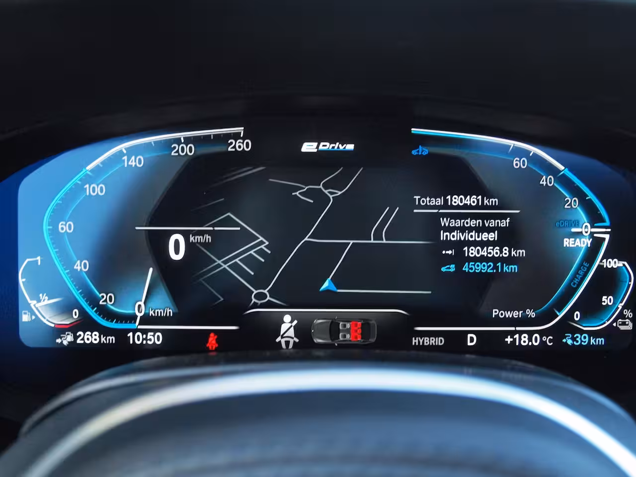 BMW 5-serie Touring 530e Business Edition Plus | M-Pakket | Panoramadak | Trekhaak | Camera | Sfeerverlichting
