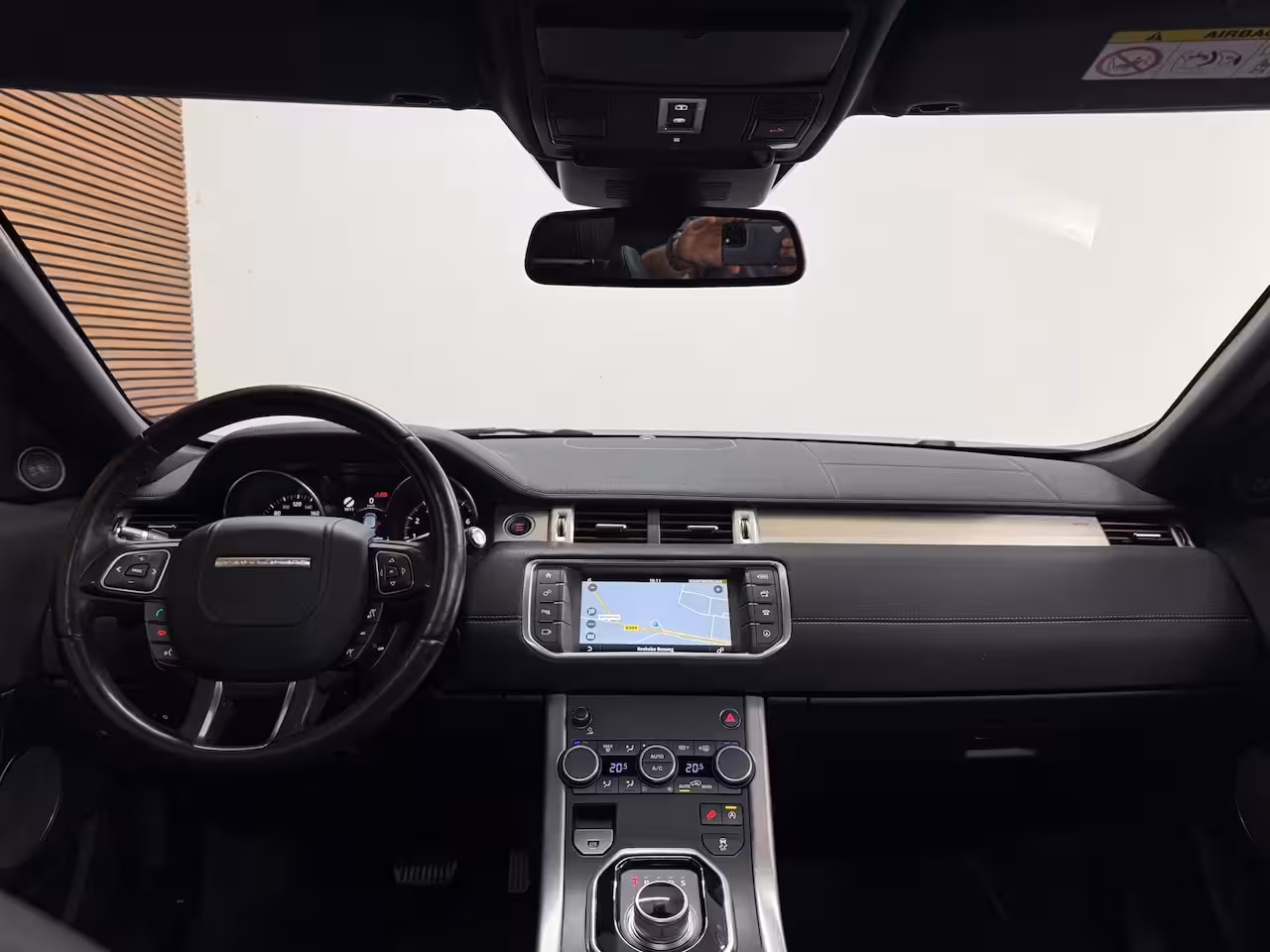 Land Rover Range Rover Evoque 2.0 Si4 HSE Dynamic | Panorama | Leder | Camera | LED | Trekhaak | 4WD | Stoelverwarming |