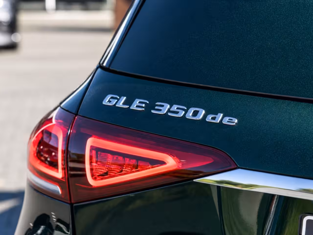 Mercedes-Benz GLE-Klasse GLE 350de 4MATIC | AMG Line | Luchtvering | Rijassistent-pakket | Trekhaak