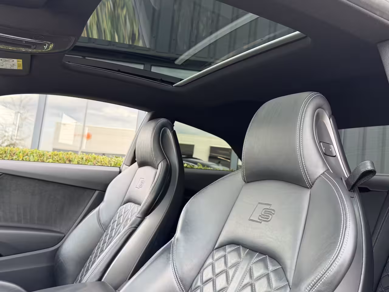 Audi S5 Coupé 3.0 V6 TFSI 354pk Quattro Aut. Pro Line Plus B&O Supersportstoelen Valcona Panoramad