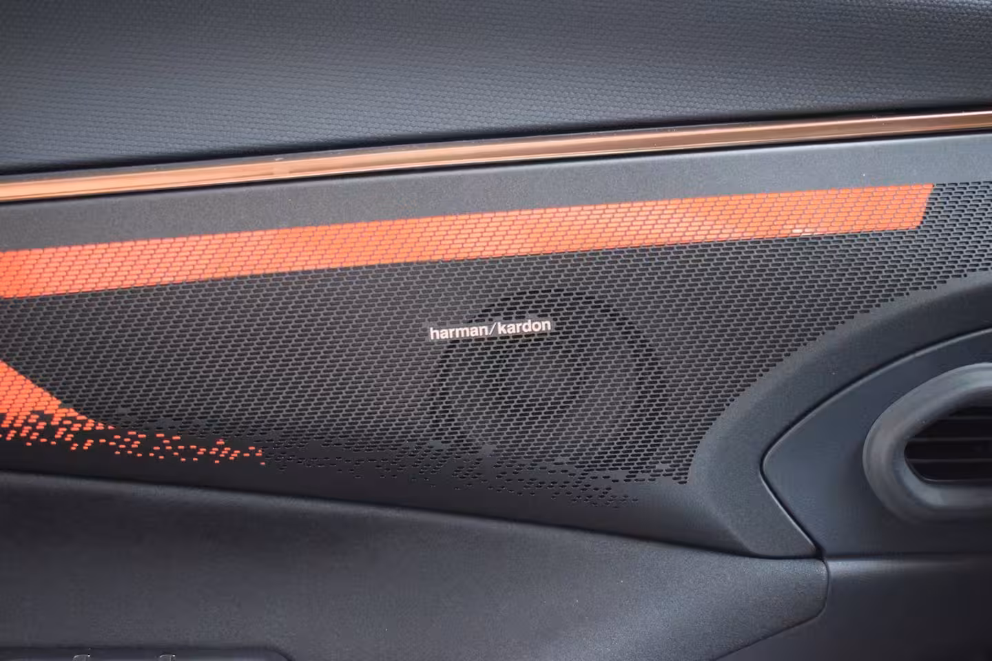 Lynk & Co 08 1.5 More PHEV 200KM RANGE / NIEUW / PANORAMADAK / HARMAN-KARDON / LEER / 360-CAMERA / 21IN