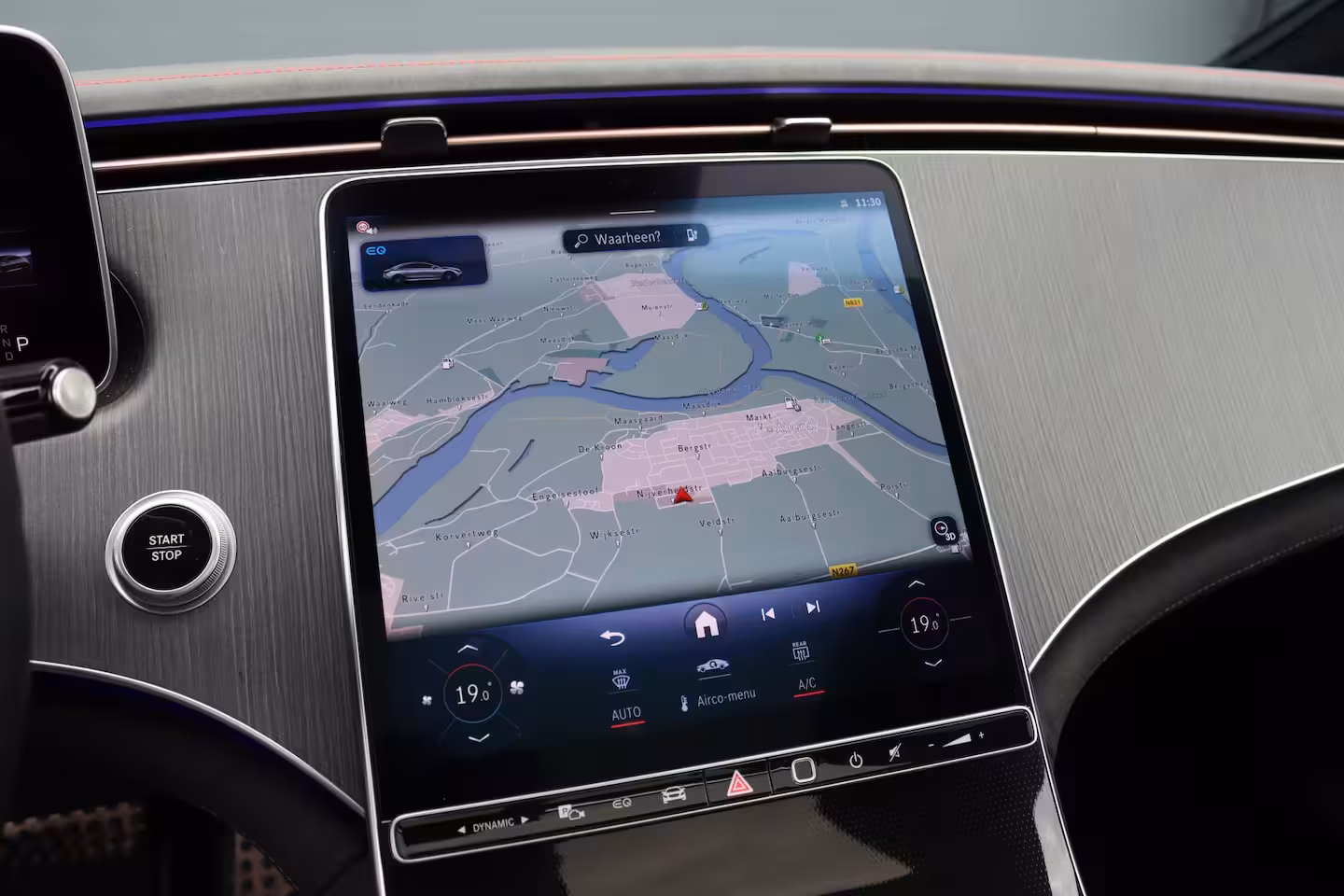Mercedes-Benz EQE 300 AMG Line 90 kWh | Luchtvering | Distronic | Panoramadak | Memory | Warmtepomp | Keyles